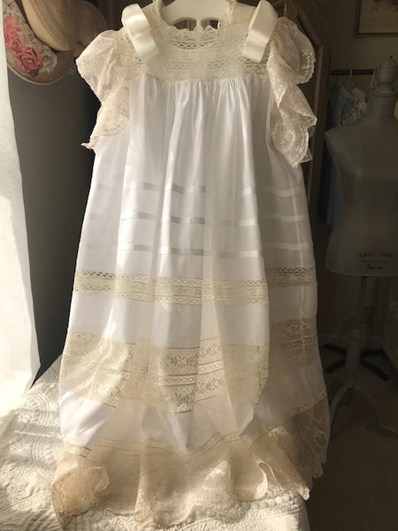 #1104 Museum Dress